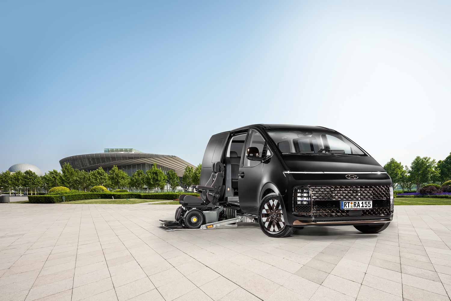 Hyundai-STARIA-PARAVAN-au%C3%9Fen