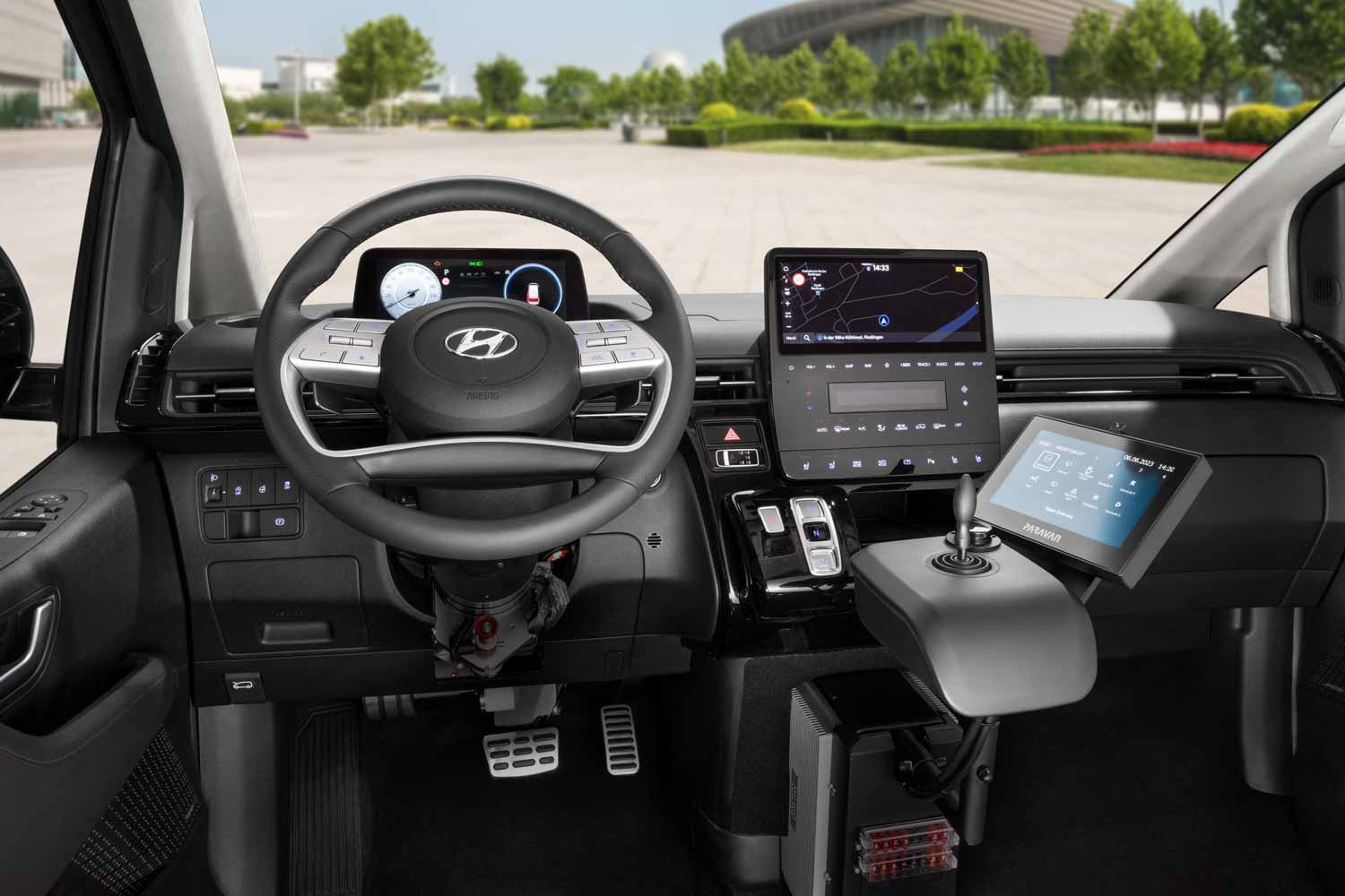 Hyundai-STARIA-PARAVAN