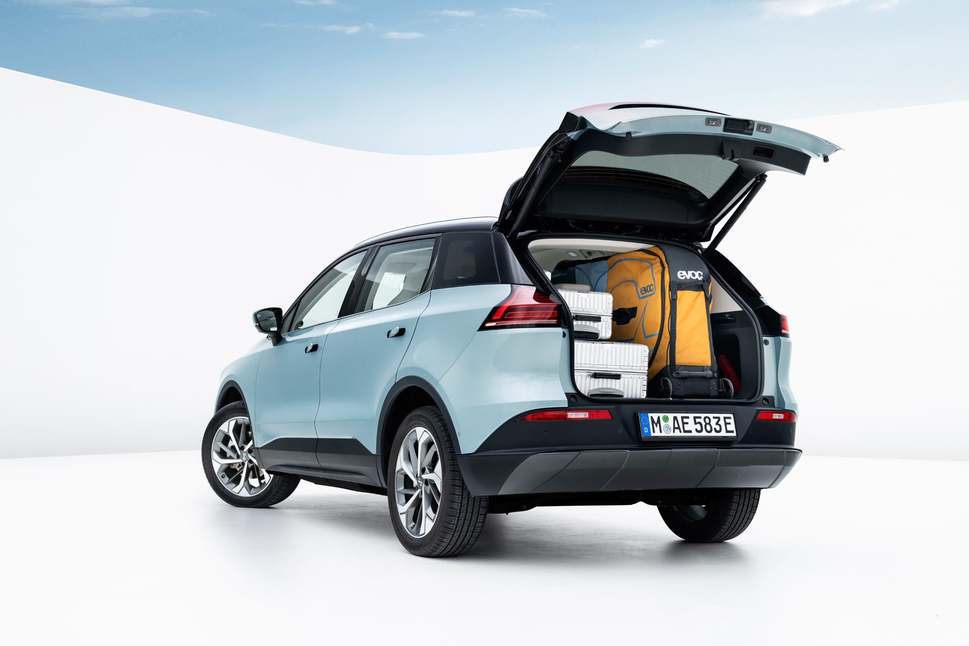 aiways-u5-suv-reisebegleiter